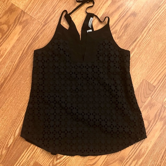 NWOT ATHLETA Eyelet Dunes Tassel Tank Top - Picture 3 of 8